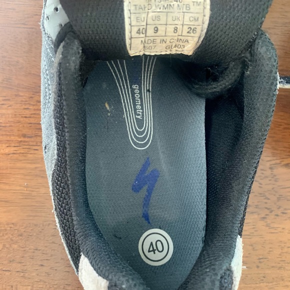 Women’s Size 9 Specialized Bike Shoe - Picture 6 of 6